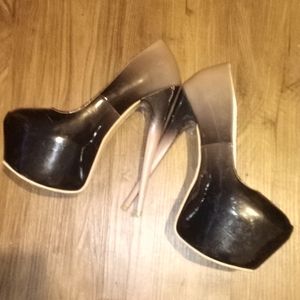 OMG... MY FAVORITE PAIR OF SEXY HEELS!! SIZE 6 BLK/TAN GRADIENT WORN ONE TIME!!